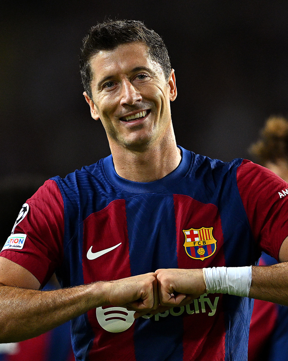 莱万复出首秀出彩，巴黎圣日耳曼主场小胜金州勇士，豪取16连胜的简单介绍